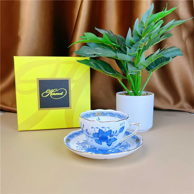 Набор кофейных чашек с блюдцам – обзор и цена Coffee Tea Gift Basket
